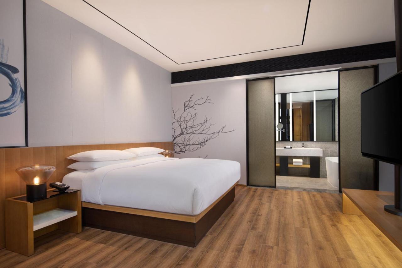 Fairfield By Marriott Hongqiao Necc