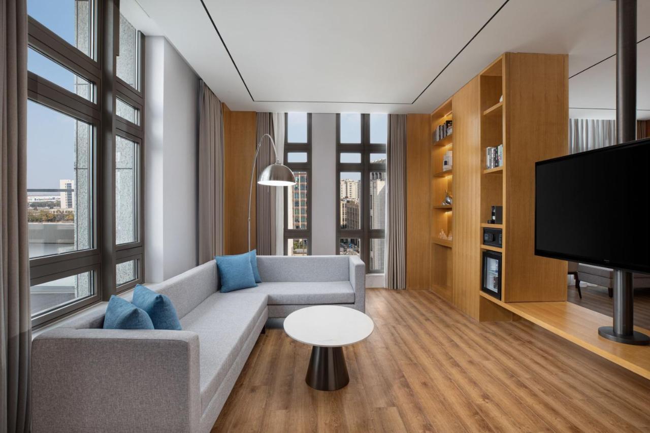 Fairfield By Marriott Hongqiao Necc 5*